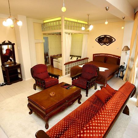 Hotel Xhema Pristina Extérieur photo