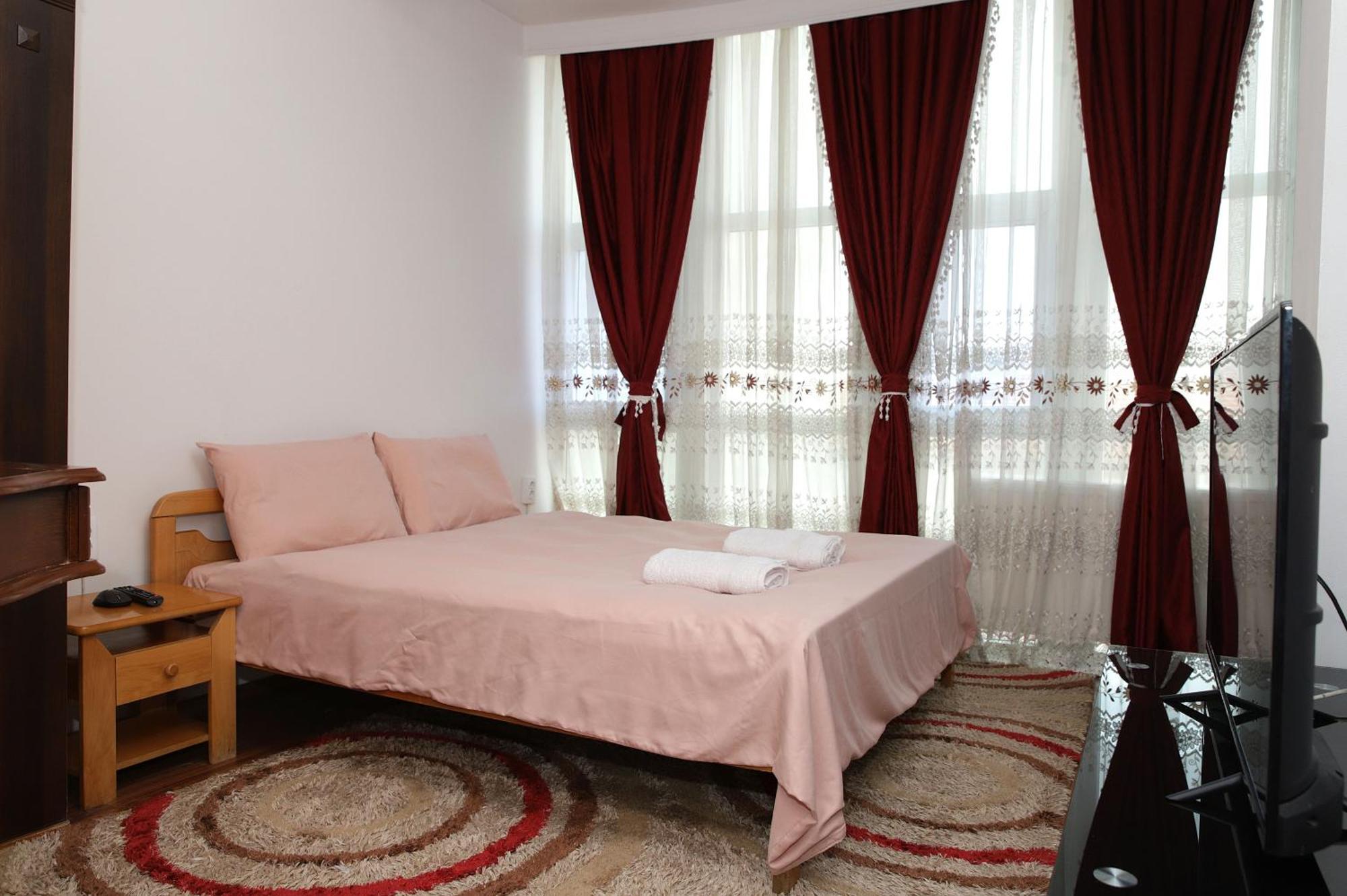 Hotel Xhema Pristina Extérieur photo